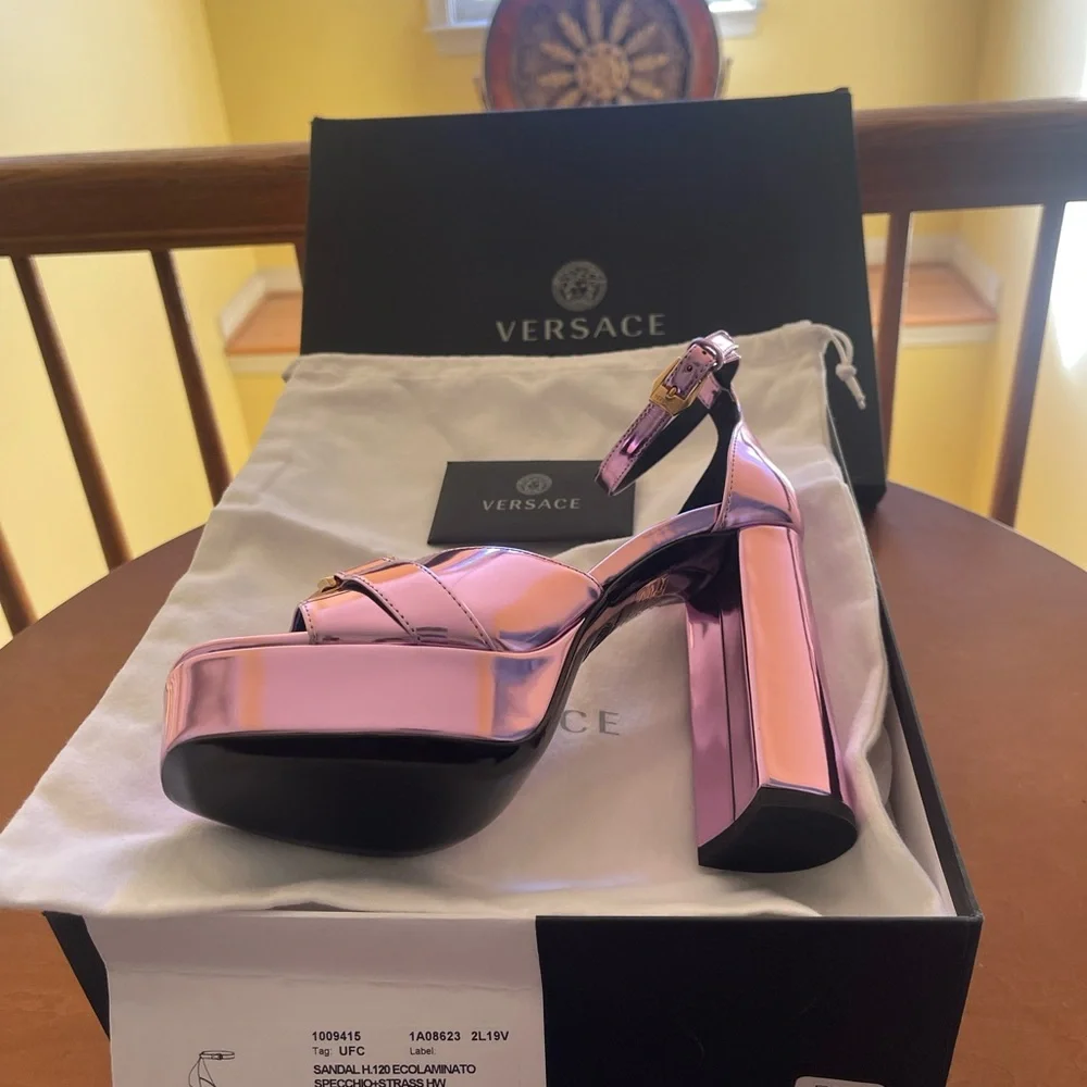New Versace Lilac Crystal Embellished Sandals - Picture 5 of 6